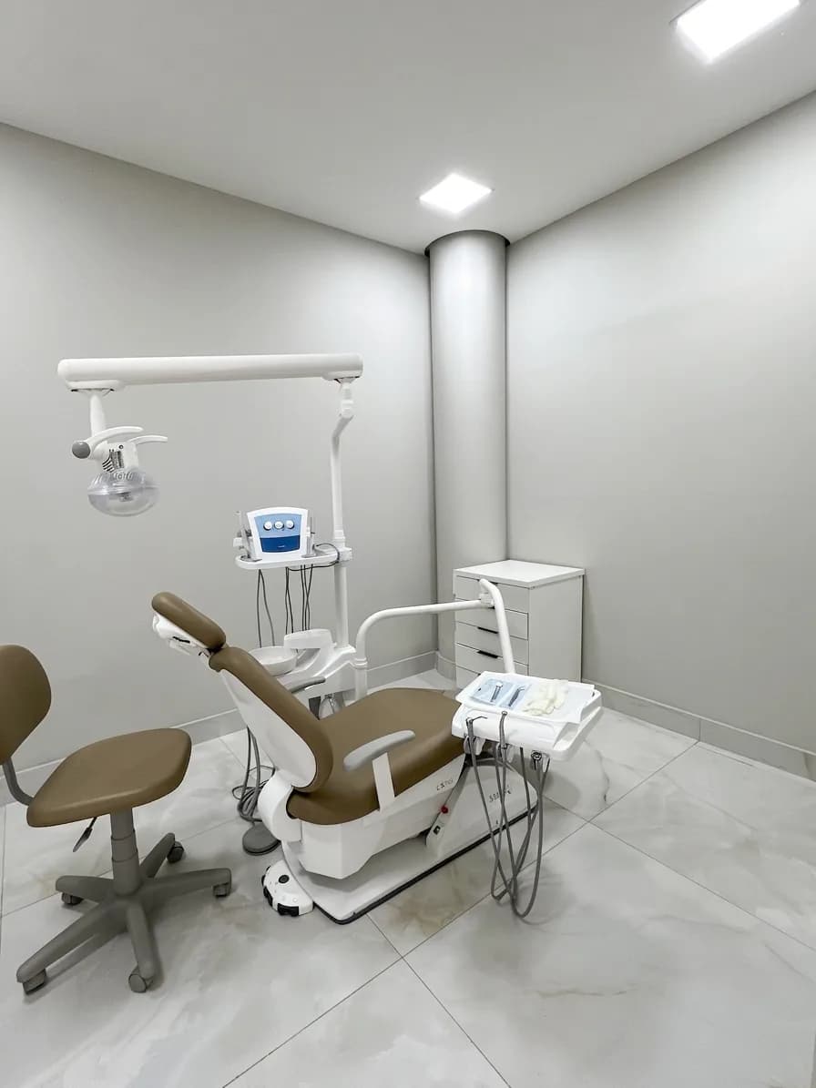 Sala de atendimento da Clínica Oral Sorriso, em Uberlândia